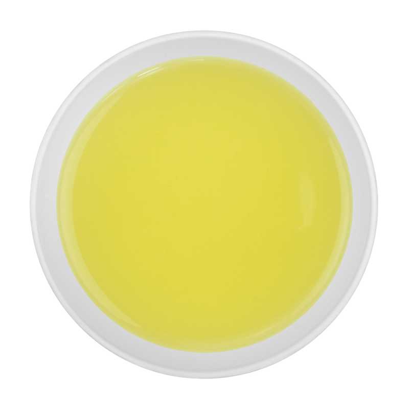 Premium Sencha Konomi luomu vihreä tee. Kuvassa Premium Sencha Konomi luomu vihreän teen haudutuksen jälkeinen väri.