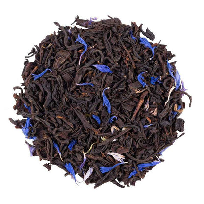Blue Earl Grey luomu musta tee maustettu. Kuvassa Blue Earl Grey luomu mustan teen teelehtiä sekä ruiskaunokkeja.